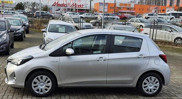 Toyota Yaris cena 49900 przebieg: 63000, rok produkcji 2016 z Olsztyn małe 497